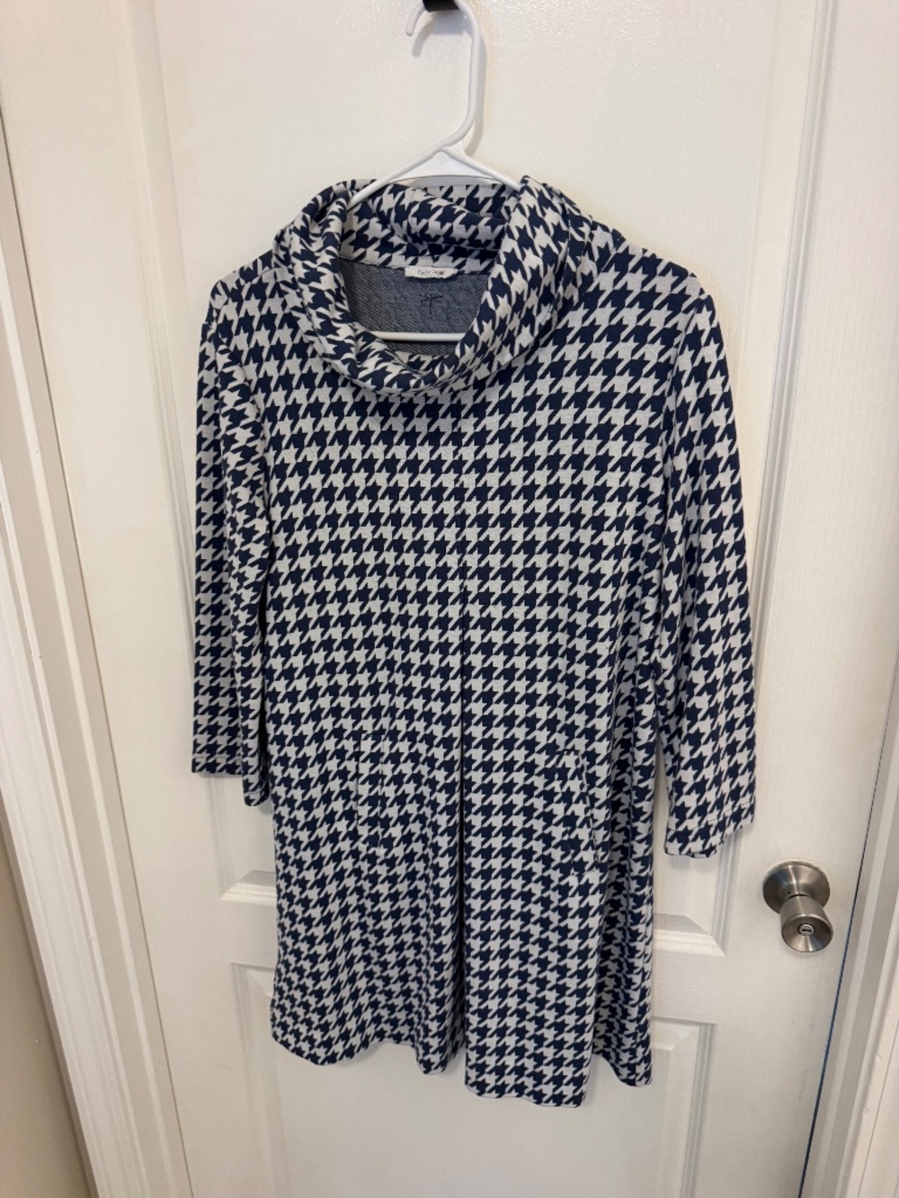 Tyler Boe Houndstooth